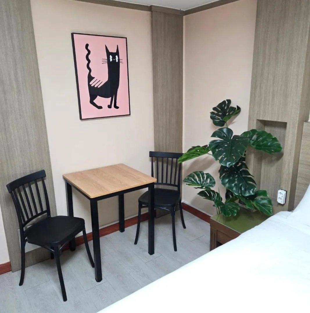 Dongam Soo Hotel Incheon